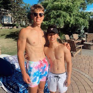 Meet your Posher, Ethan